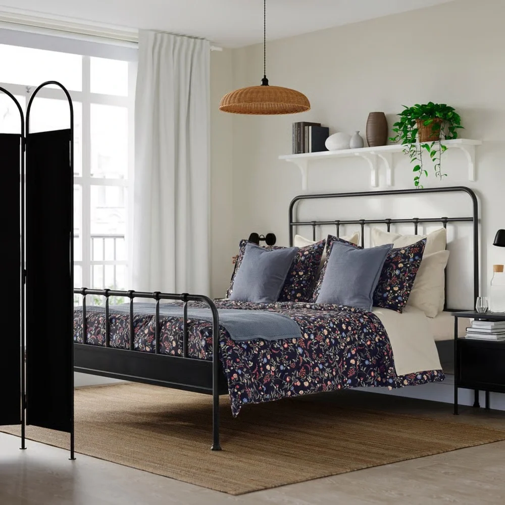 Floral Cotton Pillowcase and Comforter Set